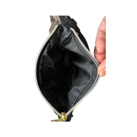 NWTLoungefly Disney Minnie Mouse Icon Passport Crossbody Black Gold Fashion Diva - Picture 5 of 5